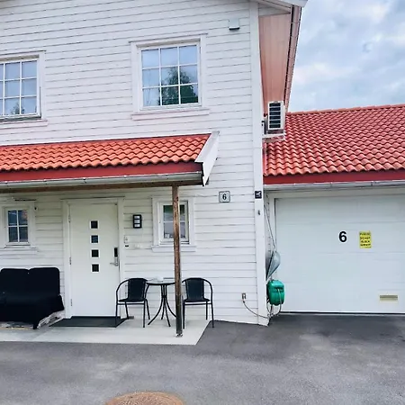 Les Homes - Modern & Cozy Near Oslo Airport *