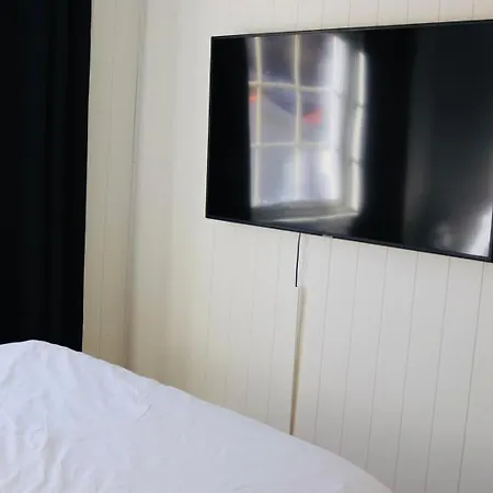 Les Homes - Modern & Cozy Near Oslo Airport *