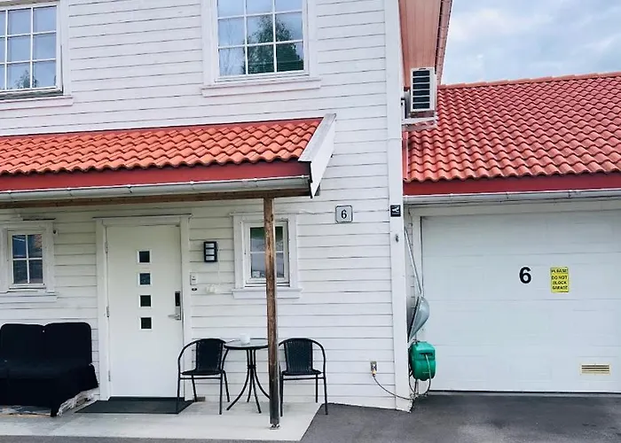 Les Homes - Modern & Cozy Near Oslo Airport *