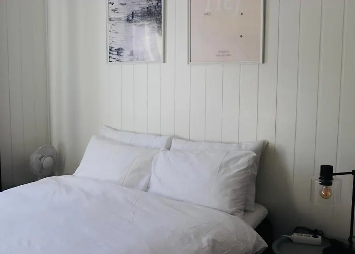 Δωμάτια σε οικογενειακή κατοικία Les Homes - Modern & Cozy Near Oslo Airport *