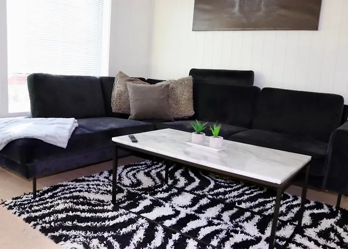 Les Homes - Modern & Cozy Near Oslo Airport Homestay *